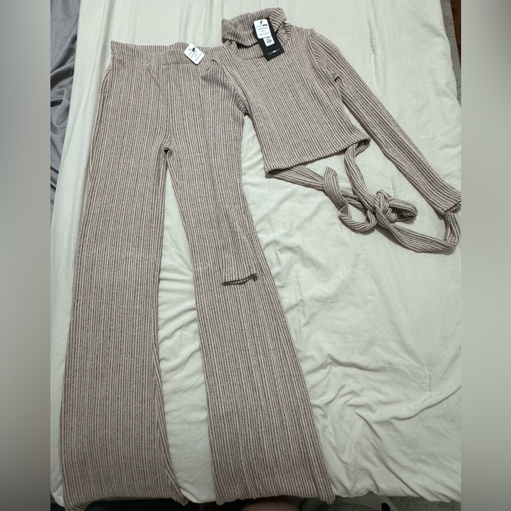 Fashion Nova Stylish Tan Ribbed Knit Jumpsuit (thin material)